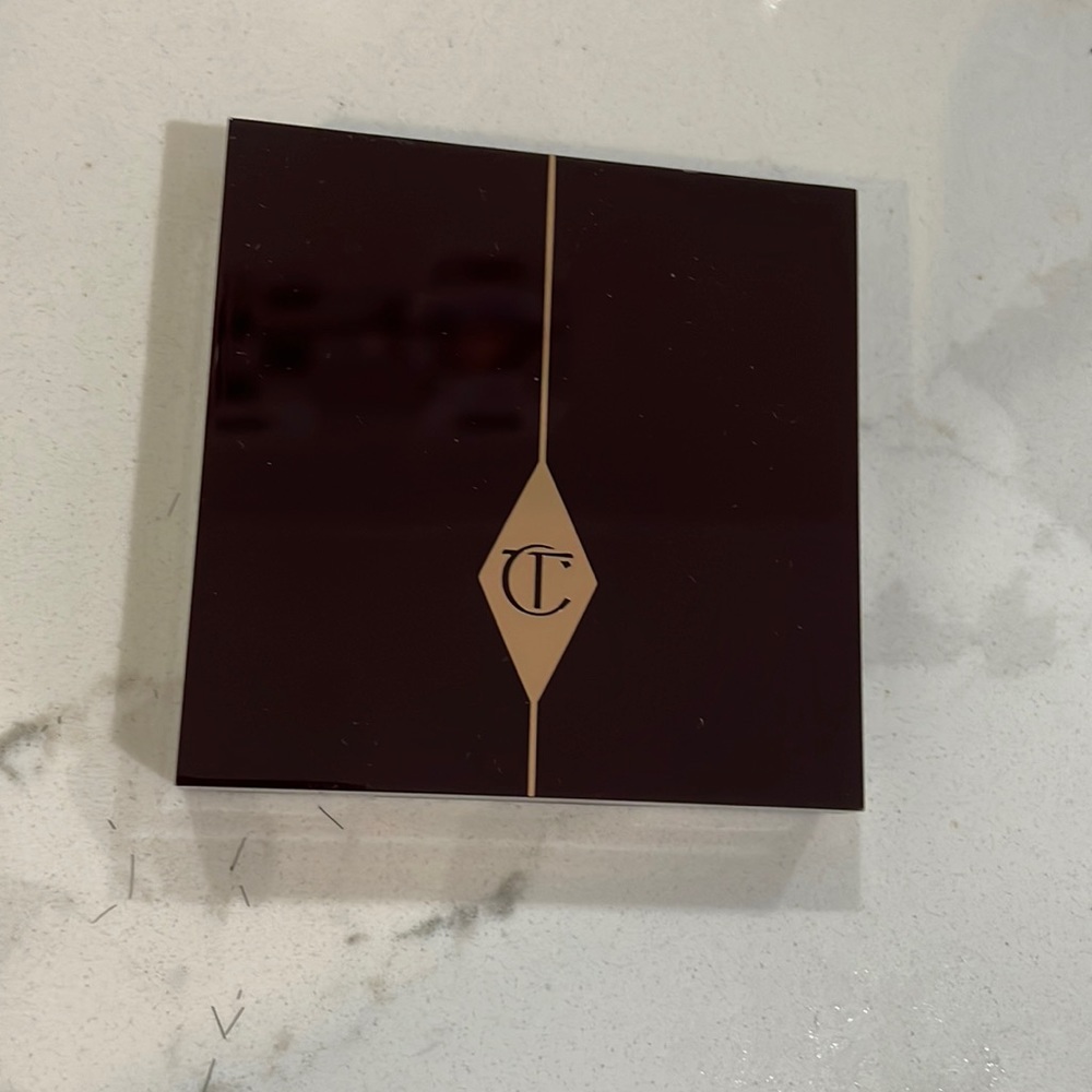 Brand new luxury palette of pops